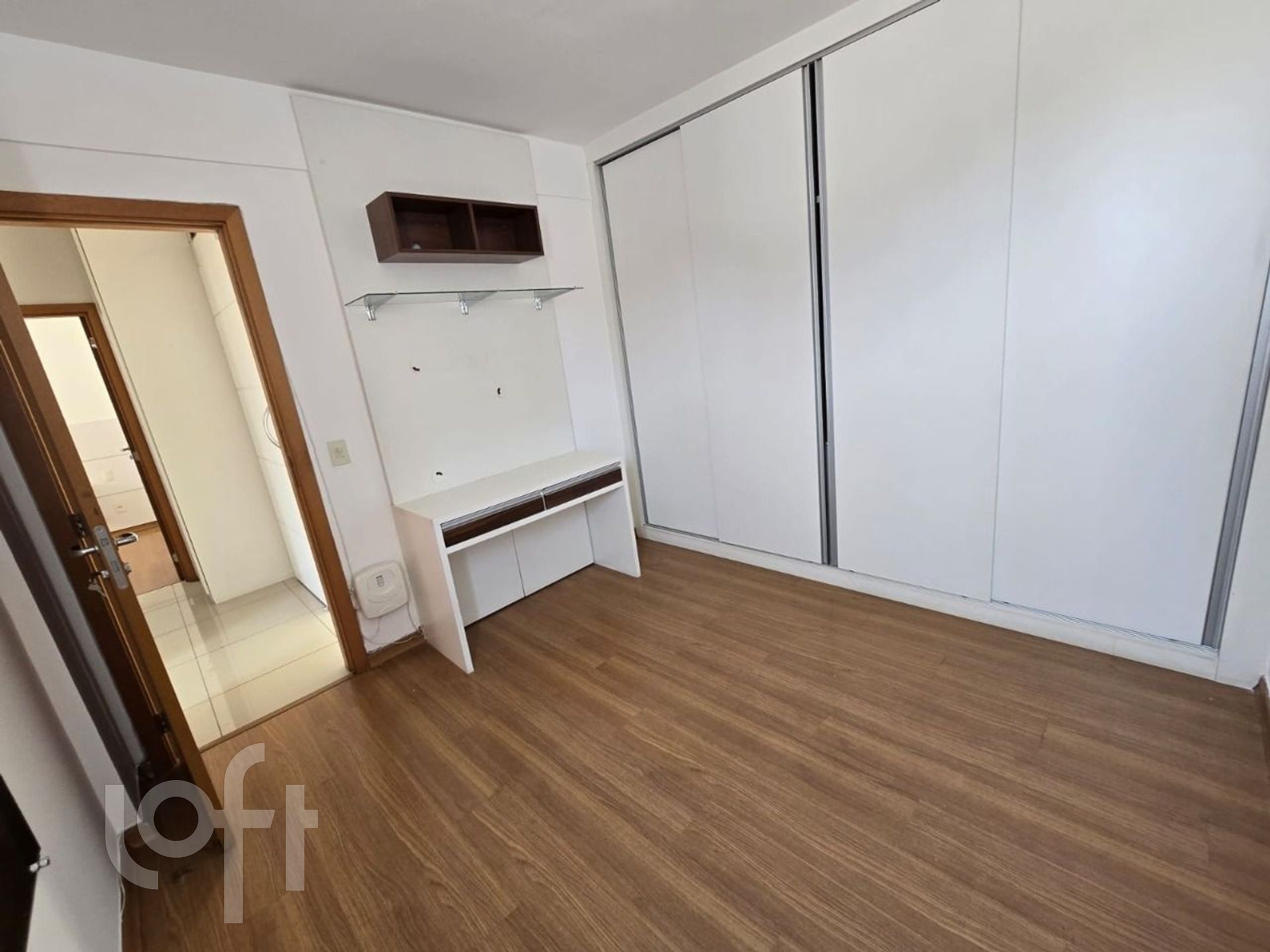 Apartamento à venda com 3 quartos, 233m² - Foto 9