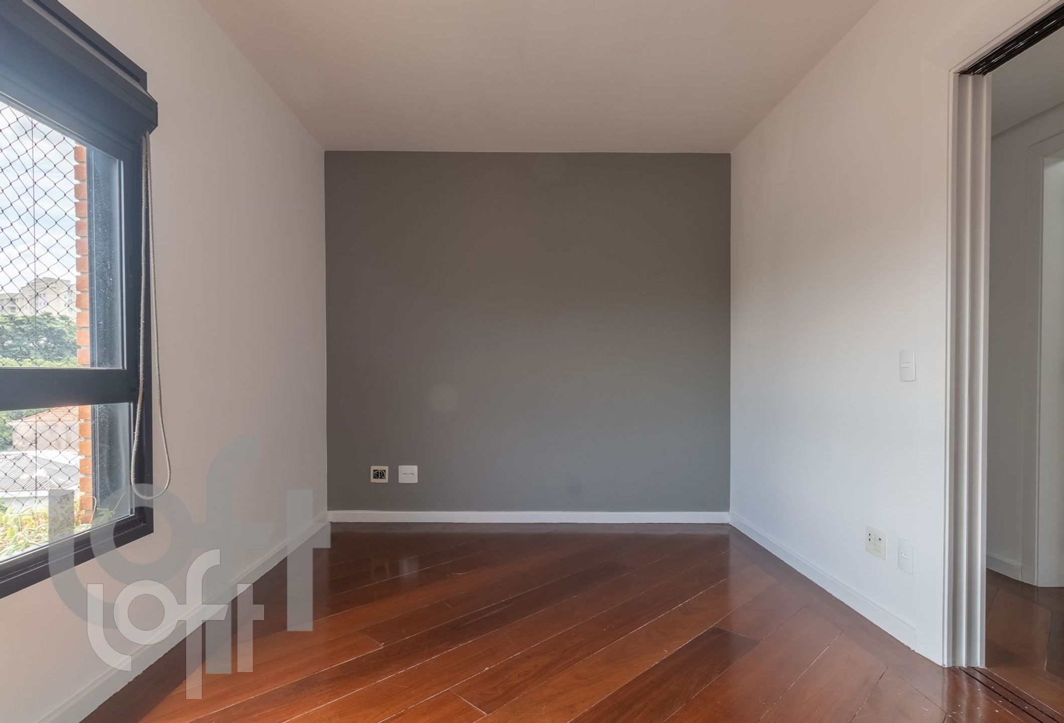 Apartamento à venda com 4 quartos, 246m² - Foto 2