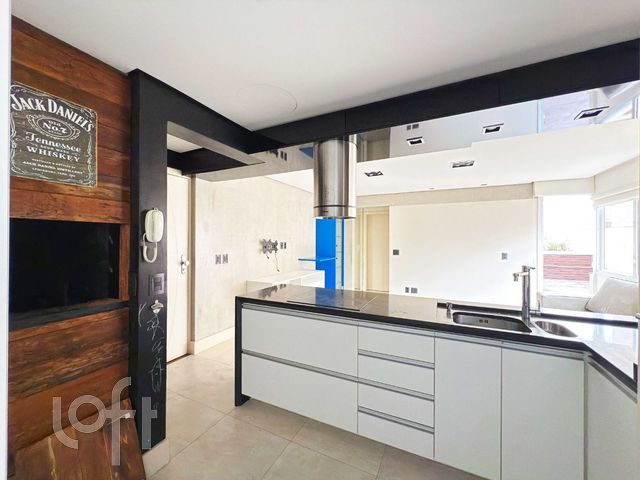 Apartamento com 93m², 1 dormitório, 2 vagas, Petrópolis em Porto Alegre