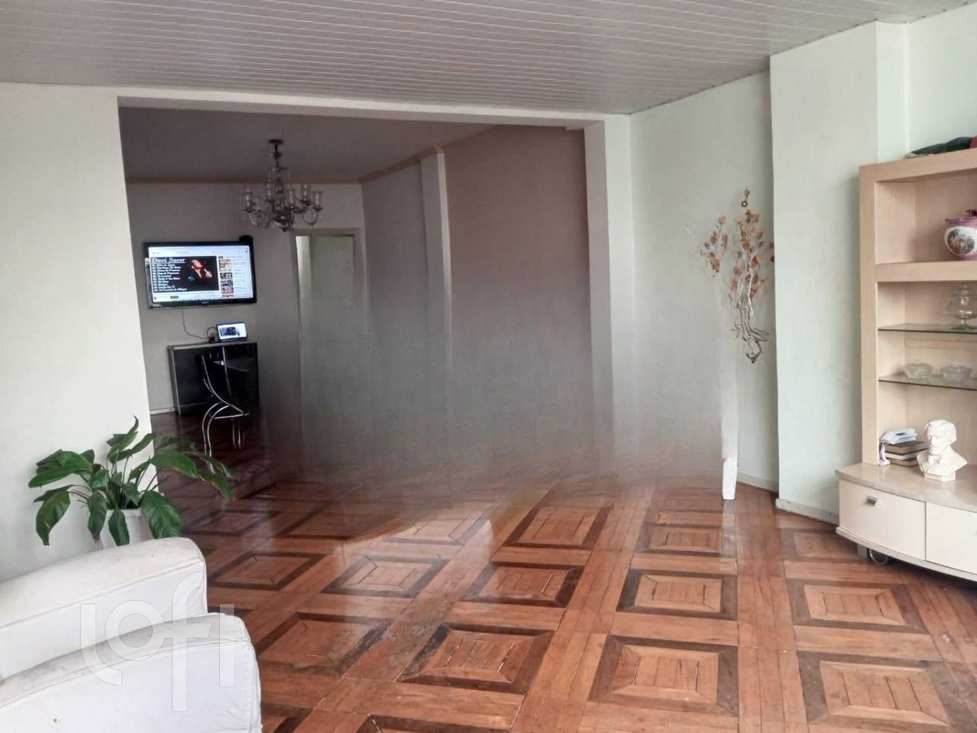 Apartamento à venda com 5 quartos, 220m² - Foto 17