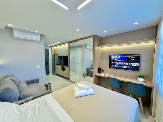 Apartamento com 27m², 1 dormitório, Três Figueiras em Porto Alegre