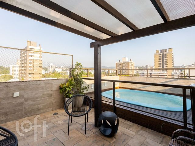 Apartamento com 180m², 3 dormitórios, 1 suíte, 2 vagas, Menino Deus em Porto Alegre