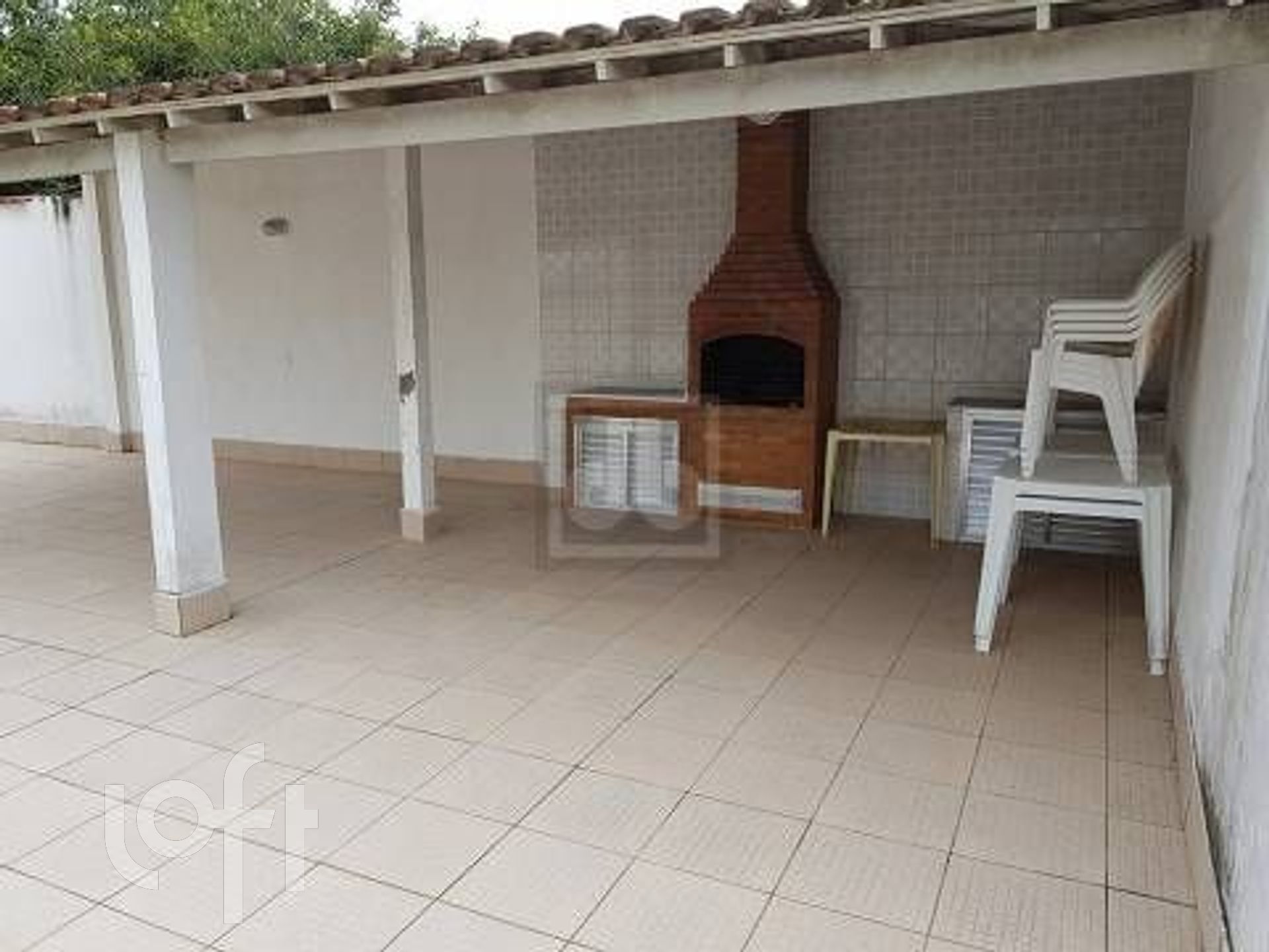 Apartamento à venda com 3 quartos, 76m² - Foto 2