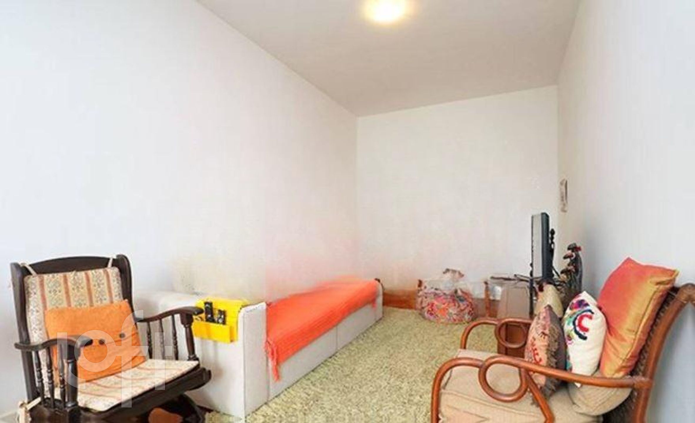 Apartamento à venda com 3 quartos, 107m² - Foto 2