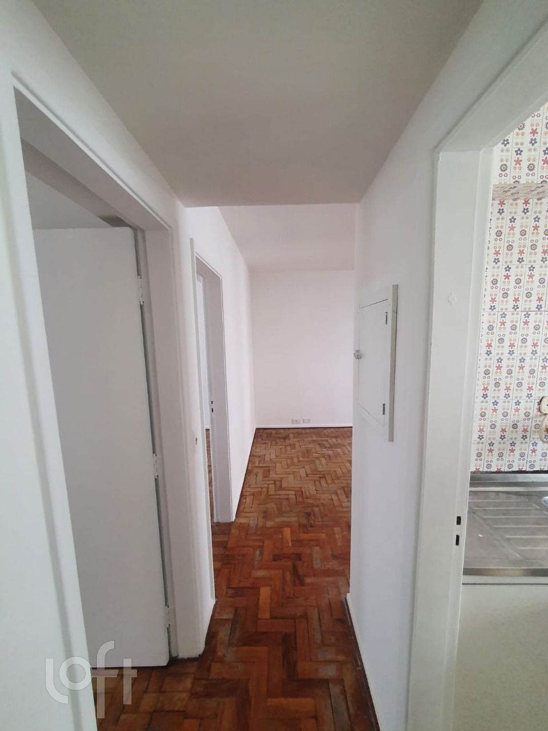 Apartamento à venda com 2 quartos, 67m² - Foto 3