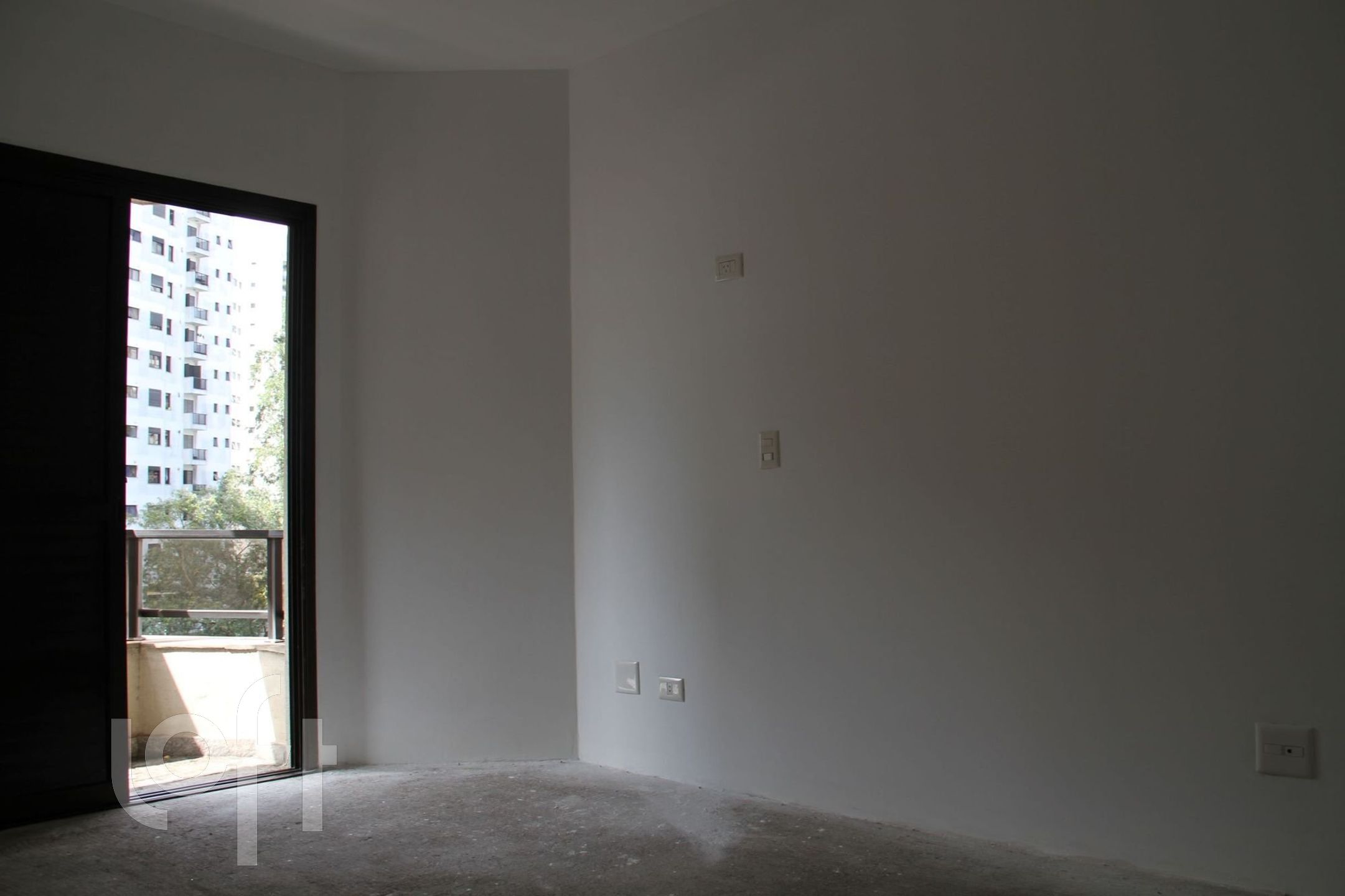 Apartamento à venda com 4 quartos, 224m² - Foto 6