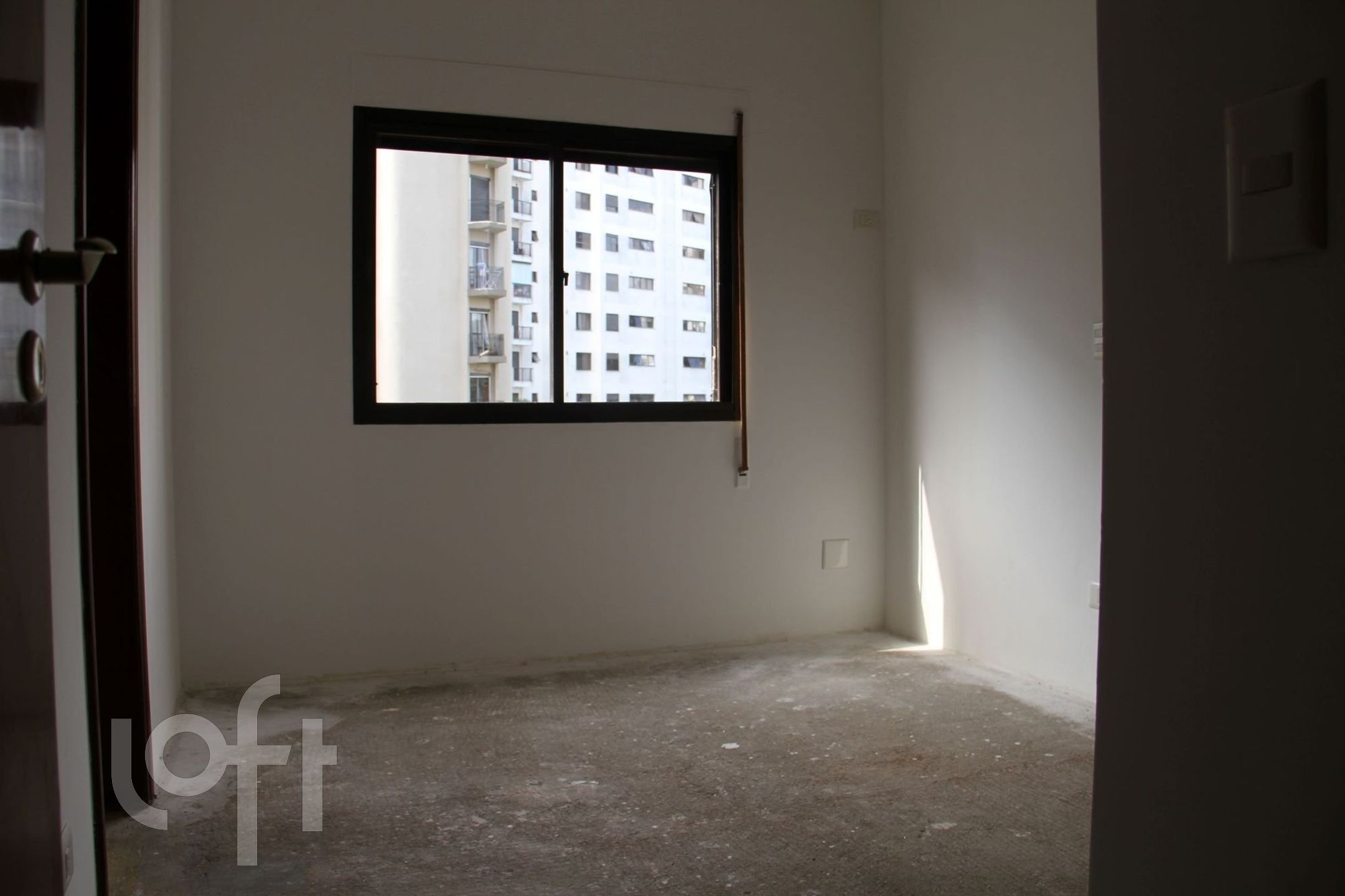 Apartamento à venda com 4 quartos, 224m² - Foto 11