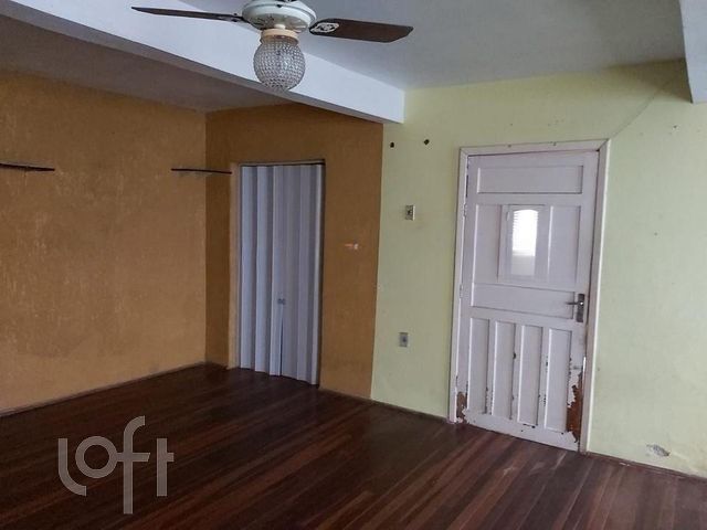 Casa com 434m², 4 dormitórios, 1 suíte, 2 vagas, Chácara das Pedras em Porto Alegre