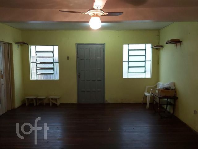 Casa com 434m², 4 dormitórios, 1 suíte, 2 vagas, Chácara das Pedras em Porto Alegre