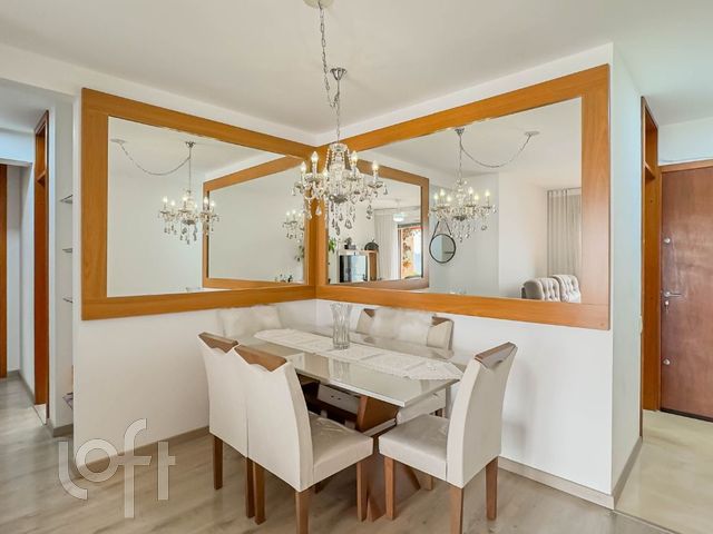 Apartamento com 74m², 3 dormitórios, 1 vaga, Chácara das Pedras em Porto Alegre