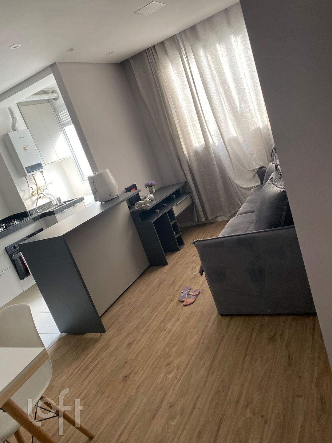 Apartamento à venda com 1 quarto, 36m² - Foto 2