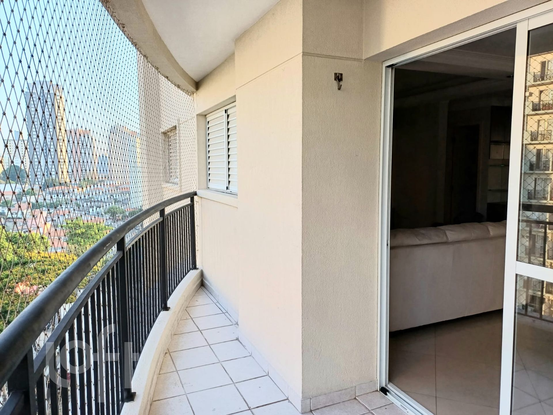 Apartamento à venda com 3 quartos, 87m² - Foto 4