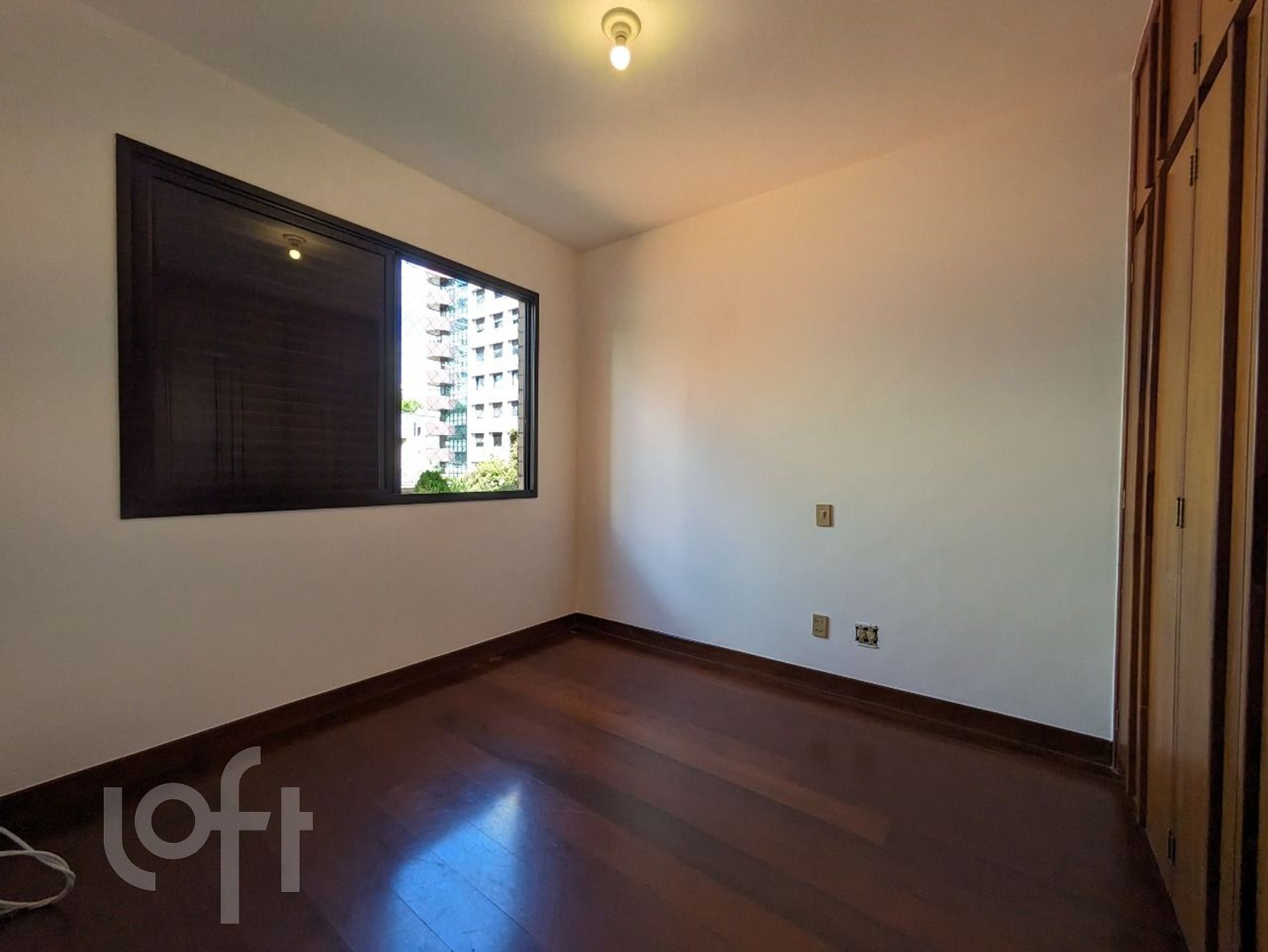 Apartamento à venda com 4 quartos, 159m² - Foto 10