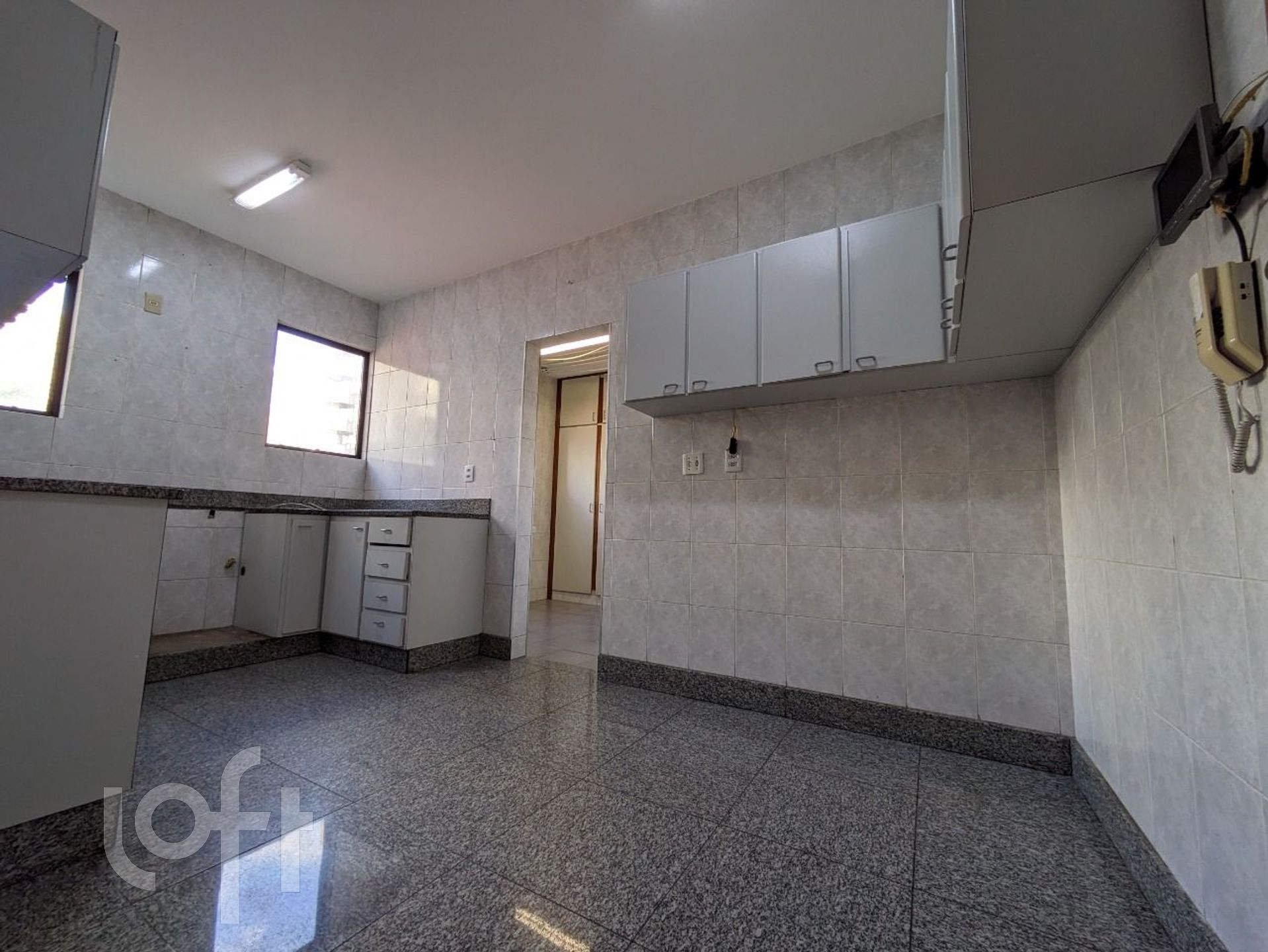 Apartamento à venda com 4 quartos, 159m² - Foto 24