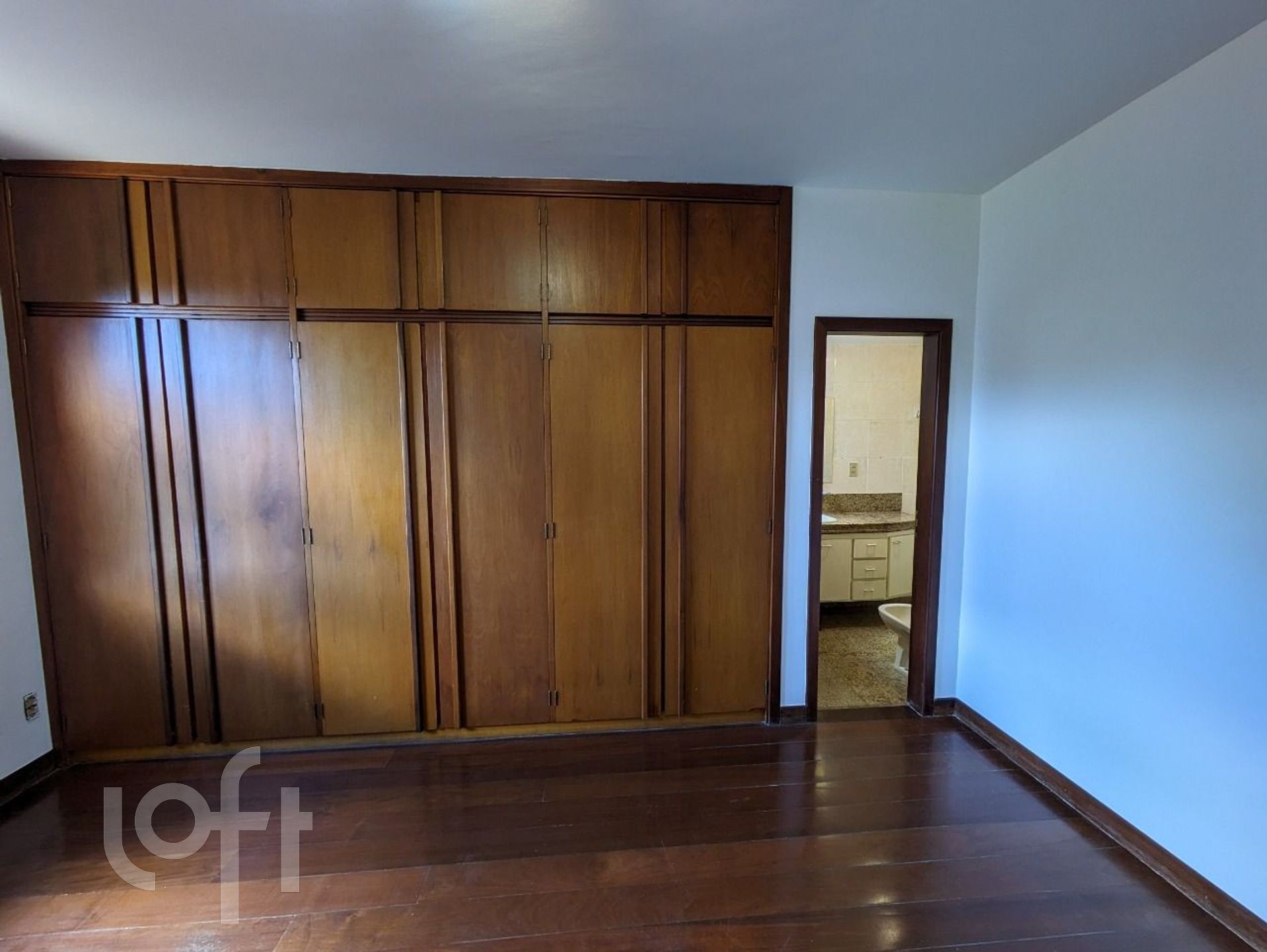 Apartamento à venda com 4 quartos, 159m² - Foto 8