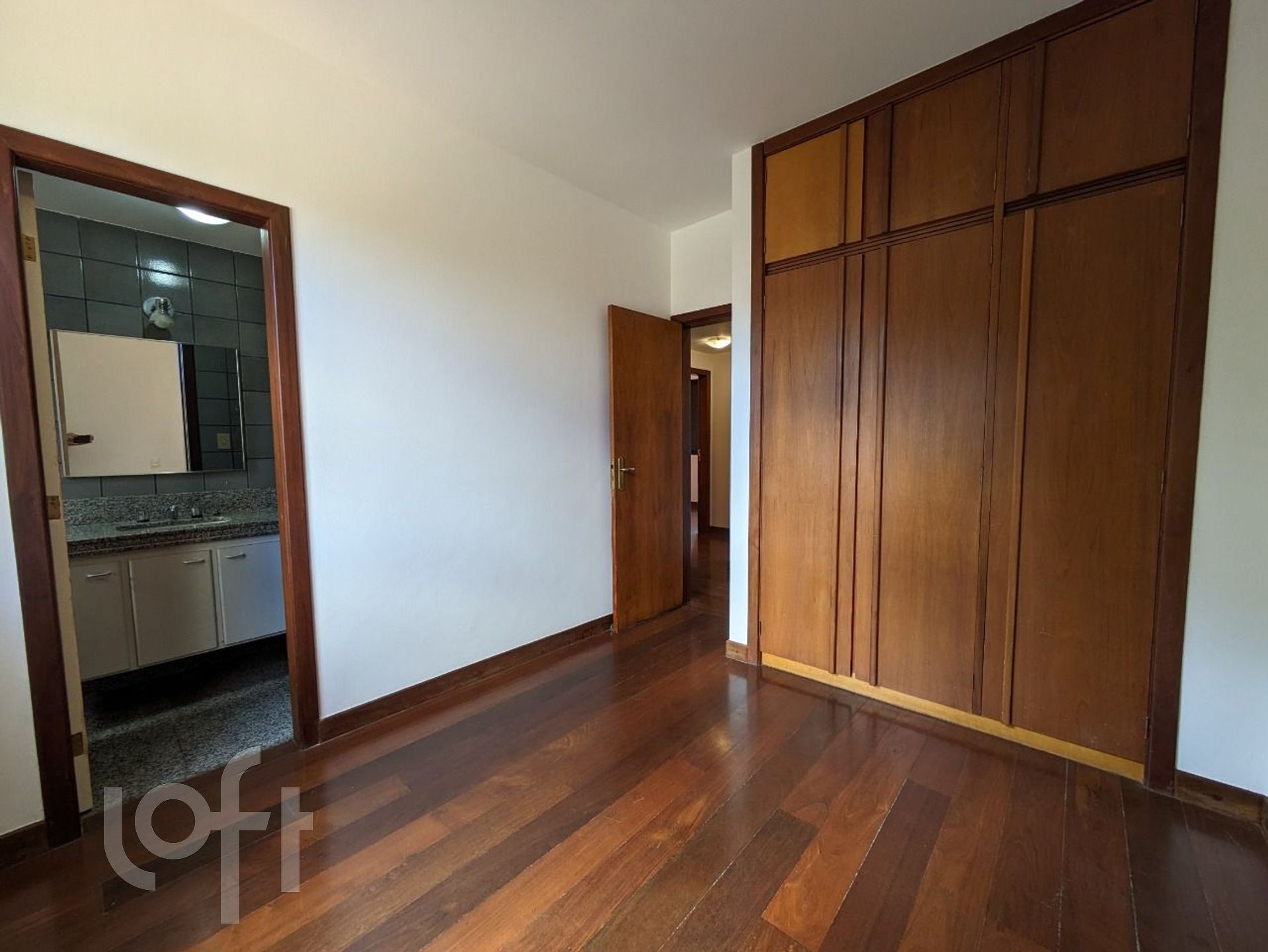 Apartamento à venda com 4 quartos, 159m² - Foto 6