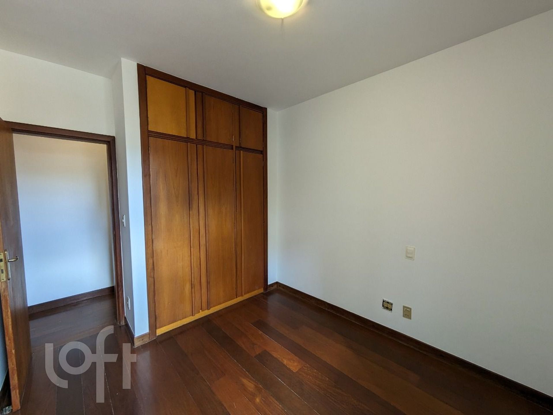 Apartamento à venda com 4 quartos, 159m² - Foto 9