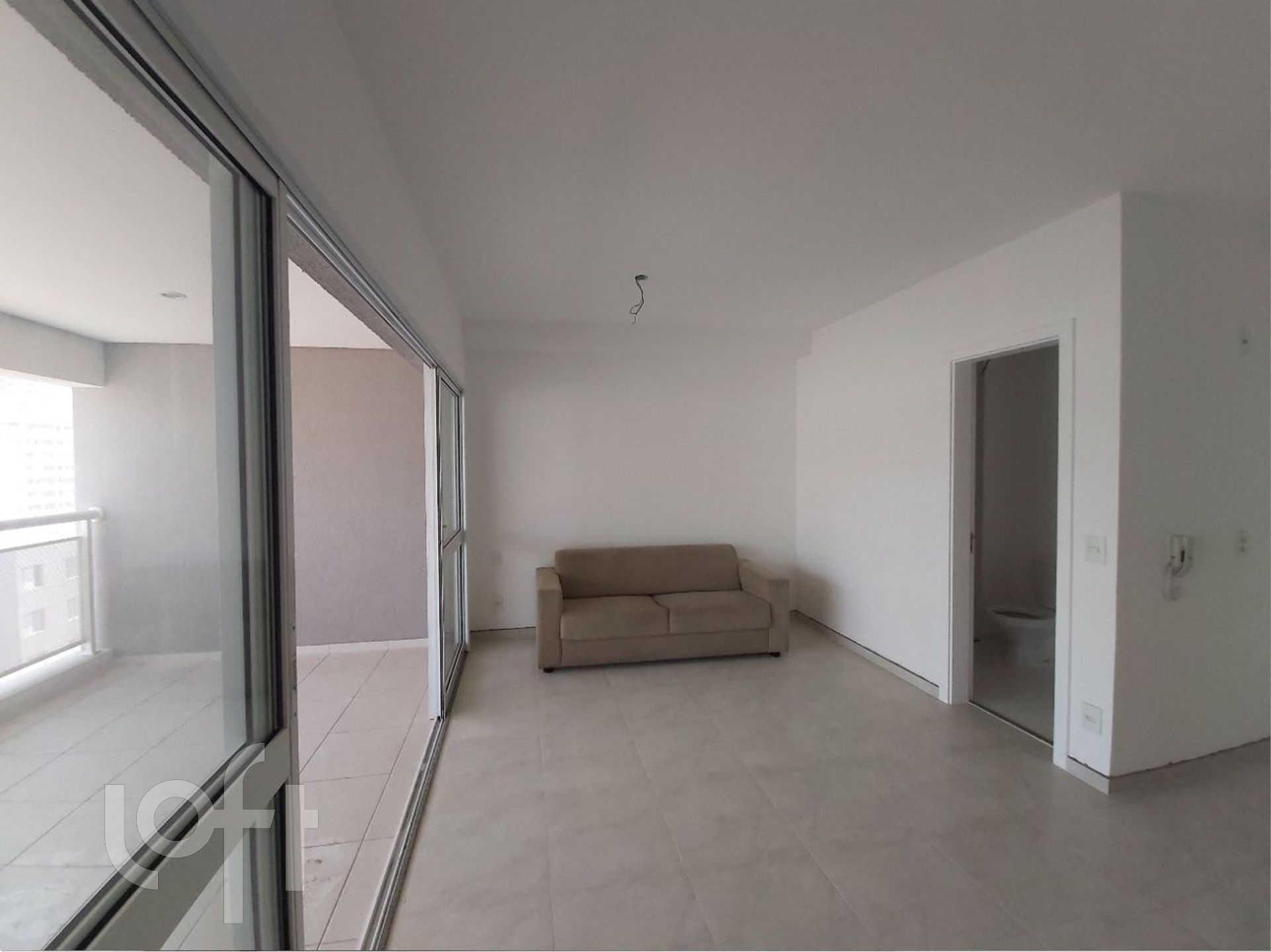 Apartamento à venda com 1 quarto, 40m² - Foto 1