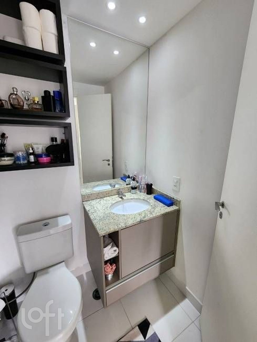 Apartamento à venda com 2 quartos, 61m² - Foto 33