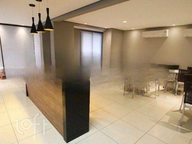 Apartamento com 95m², 2 dormitórios, 2 suítes, 2 vagas, Petrópolis em Porto Alegre