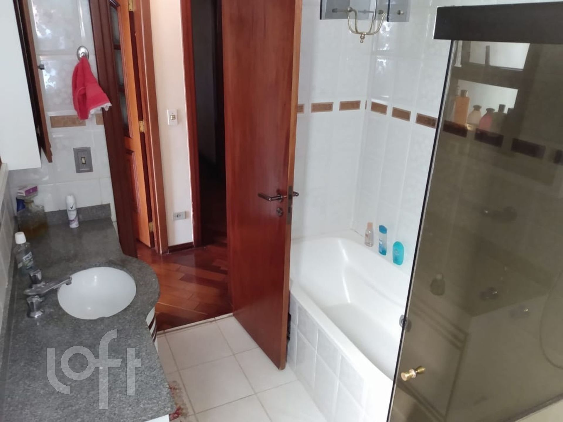 Apartamento à venda com 4 quartos, 196m² - Foto 19