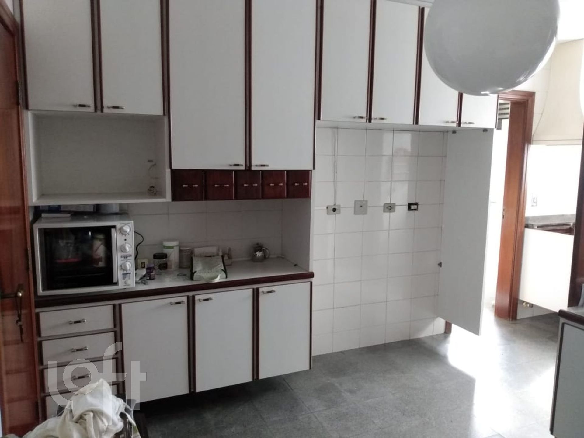 Apartamento à venda com 4 quartos, 196m² - Foto 9