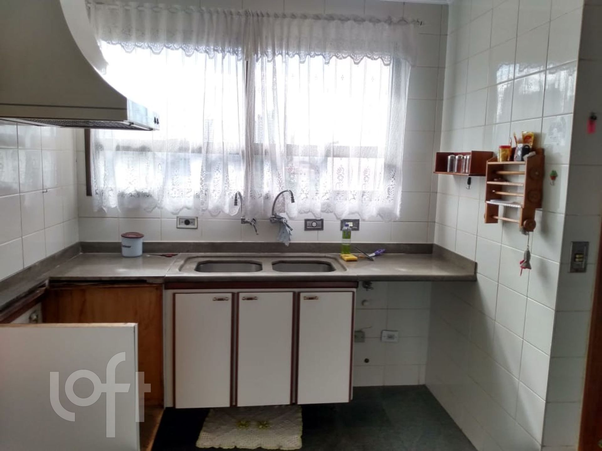 Apartamento à venda com 4 quartos, 196m² - Foto 10