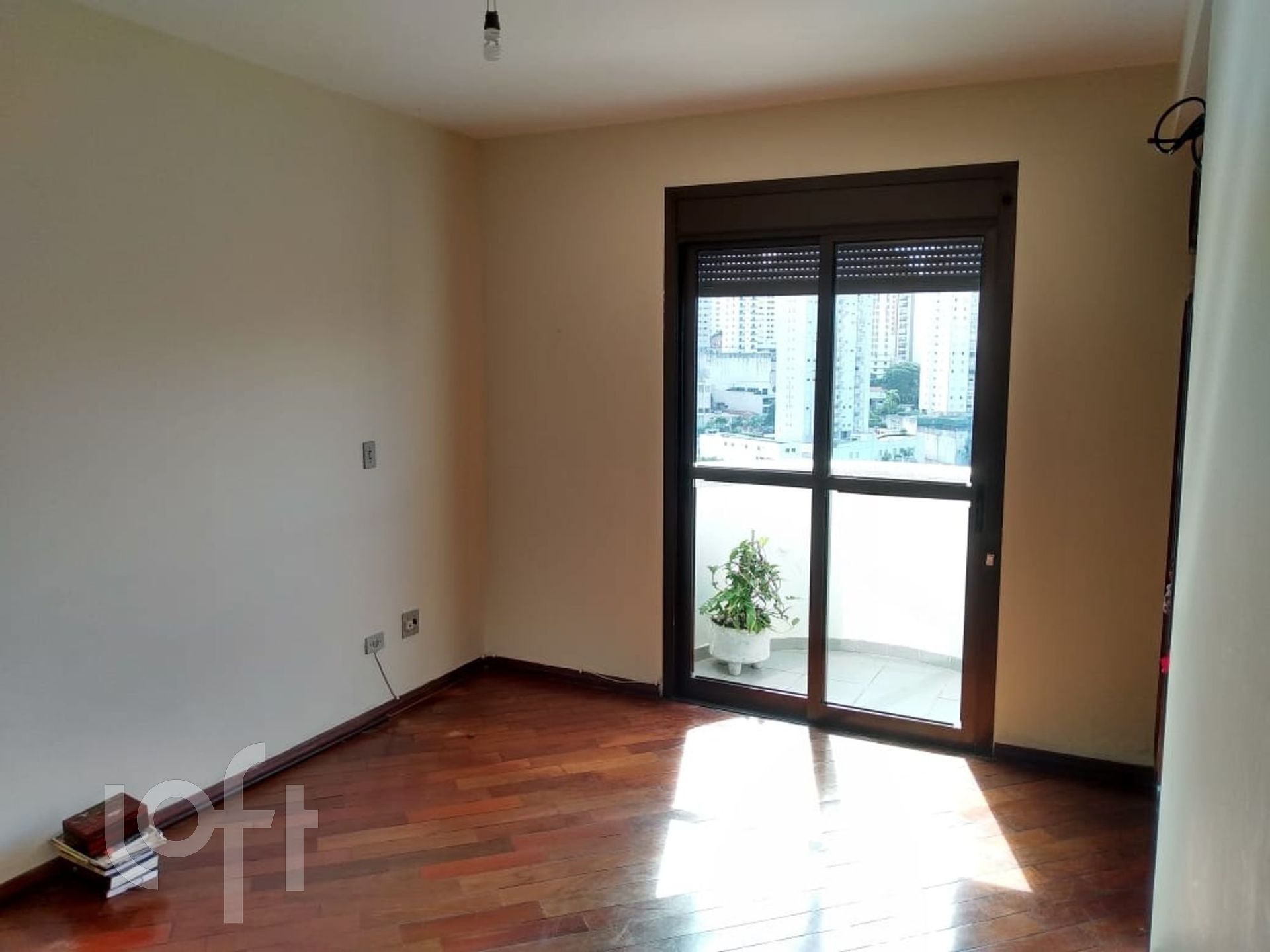 Apartamento à venda com 4 quartos, 196m² - Foto 5