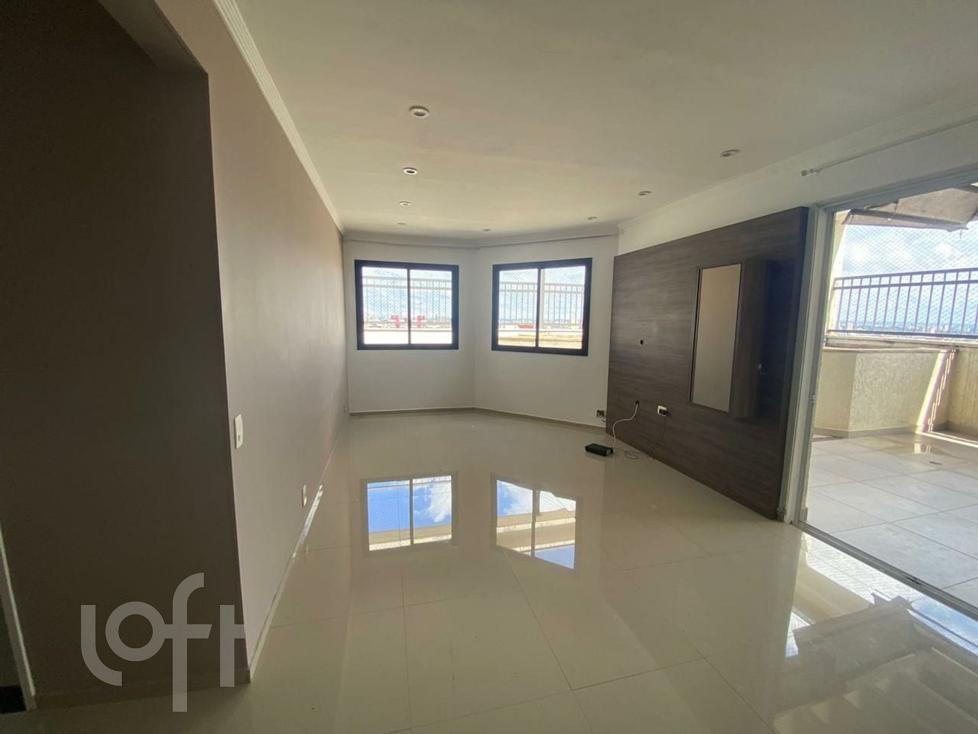 Apartamento à venda com 2 quartos, 115m² - Foto 1