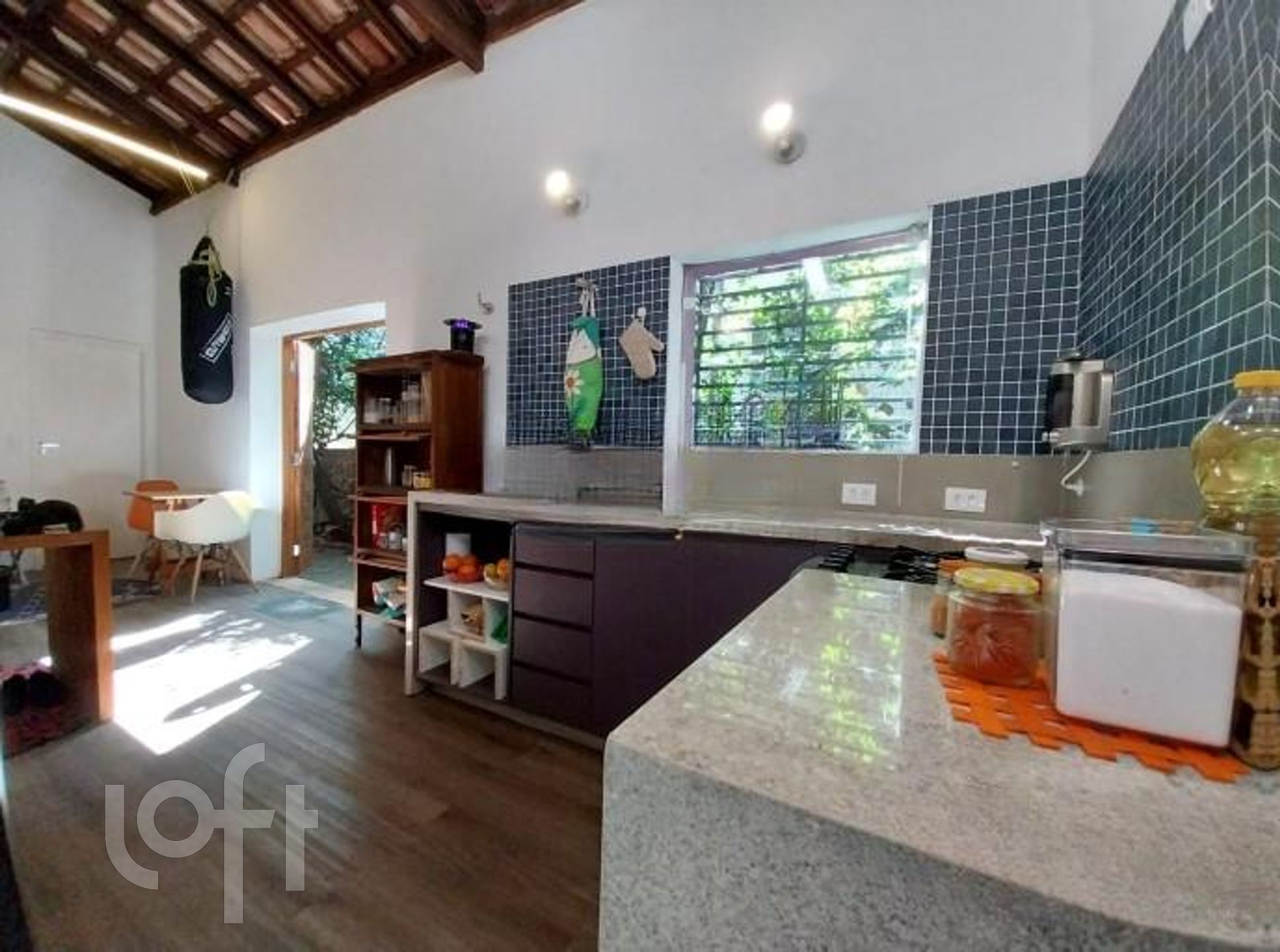 Casa à venda com 3 quartos, 107m² - Foto 7