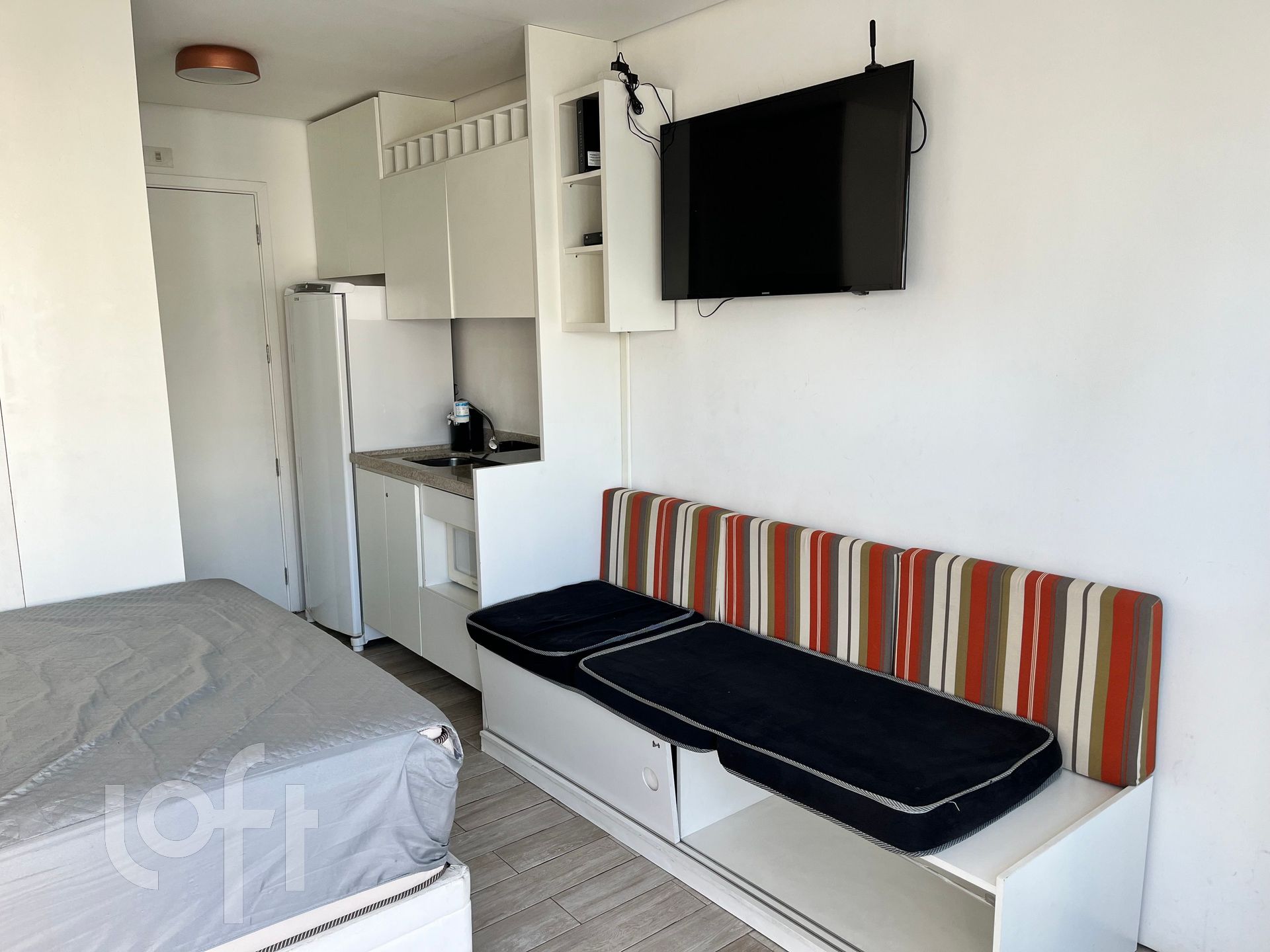 Apartamento à venda com 1 quarto, 23m² - Foto 2