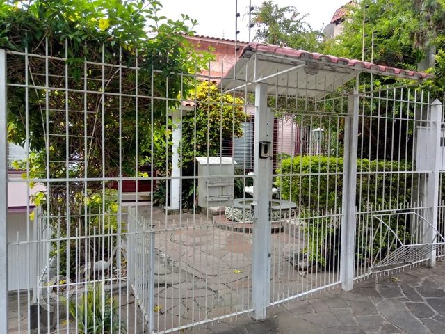 Casa com 288m², 4 dormitórios, 2 suítes, Chácara das Pedras em Porto Alegre