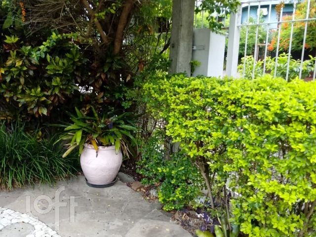 Casa com 288m², 4 dormitórios, 2 suítes, Chácara das Pedras em Porto Alegre