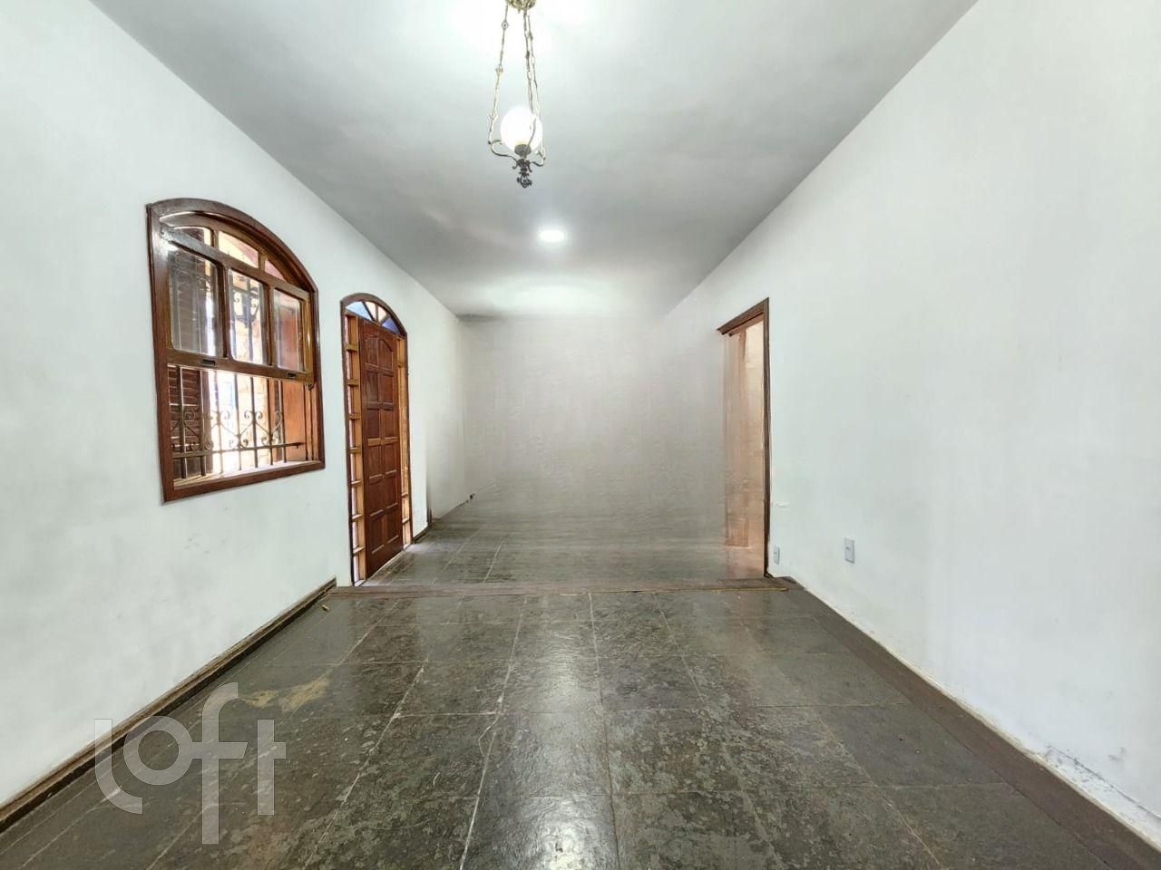 Casa à venda com 4 quartos, 227m² - Foto 4