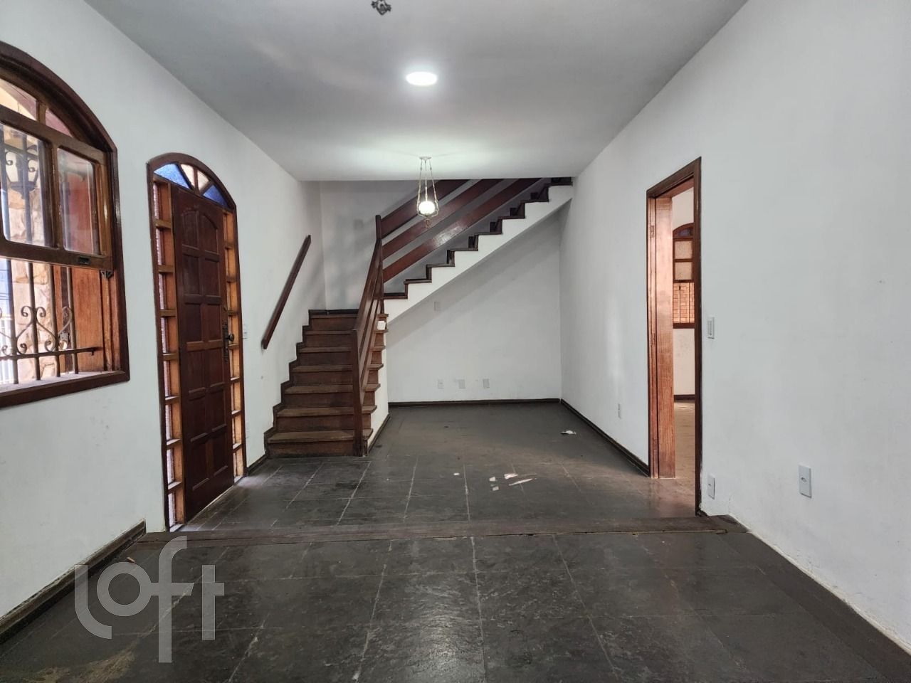 Casa à venda com 4 quartos, 227m² - Foto 3