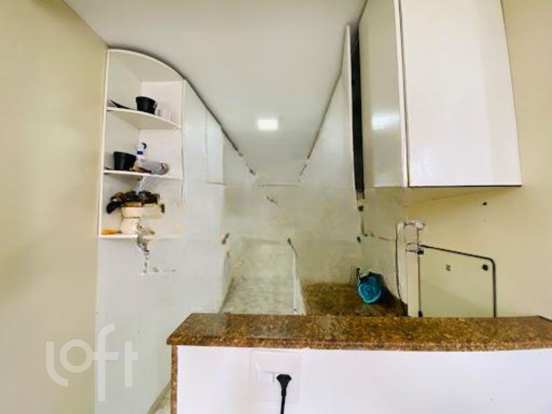 Apartamento à venda com 3 quartos, 94m² - Foto 4