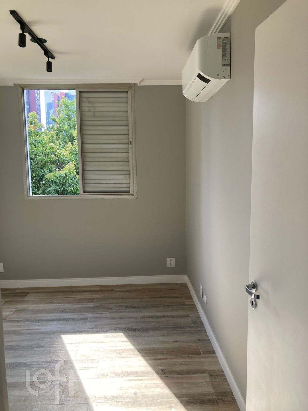 Apartamento à venda com 3 quartos, 110m² - Foto 8