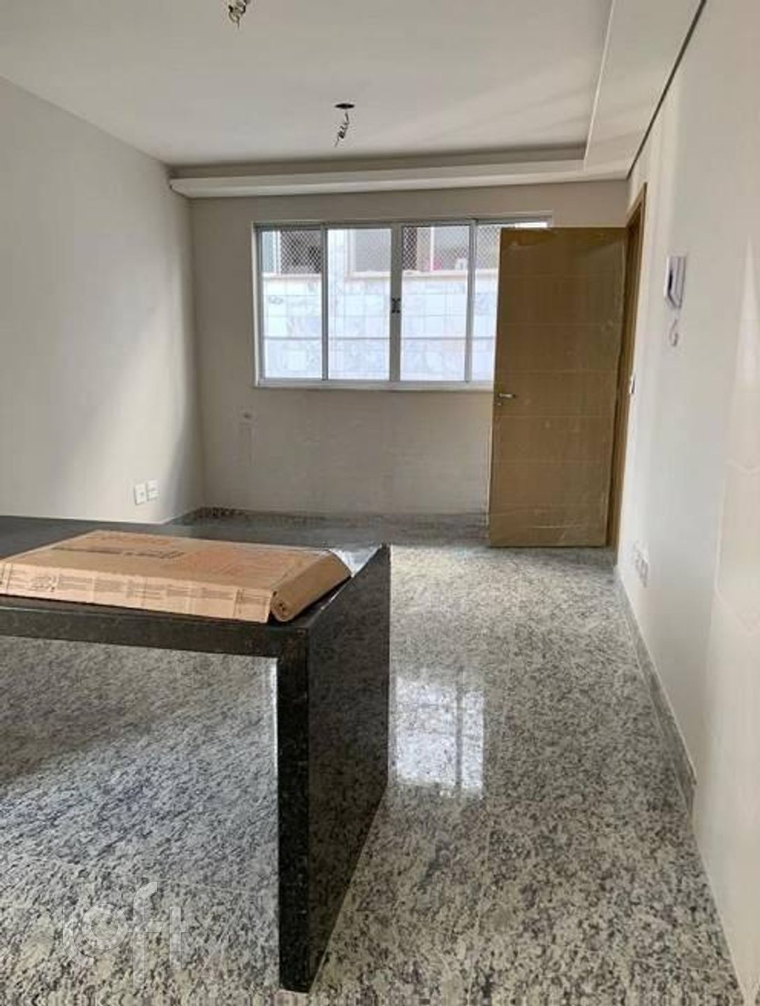 Apartamento à venda com 2 quartos, 67m² - Foto 12