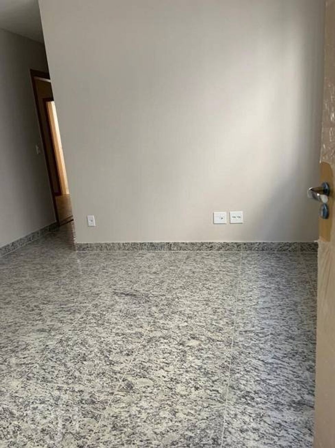 Apartamento à venda com 2 quartos, 67m² - Foto 13