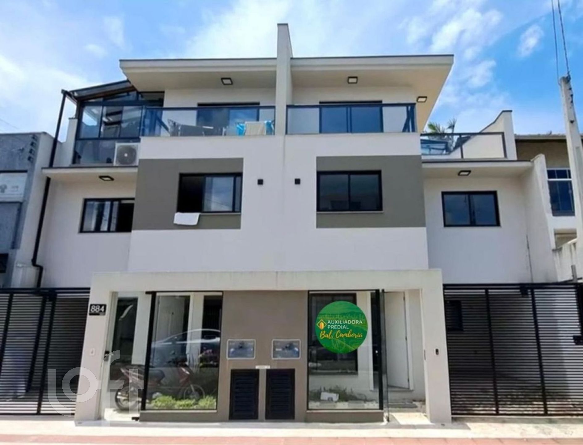 Casa à venda em Nações com 120 m², 3 quartos, 1 suíte, 2 vagas