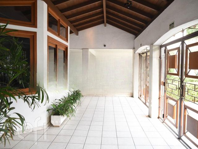 Apartamento com 67m², 2 dormitórios, 1 suíte, 1 vaga, Auxiliadora em Porto Alegre