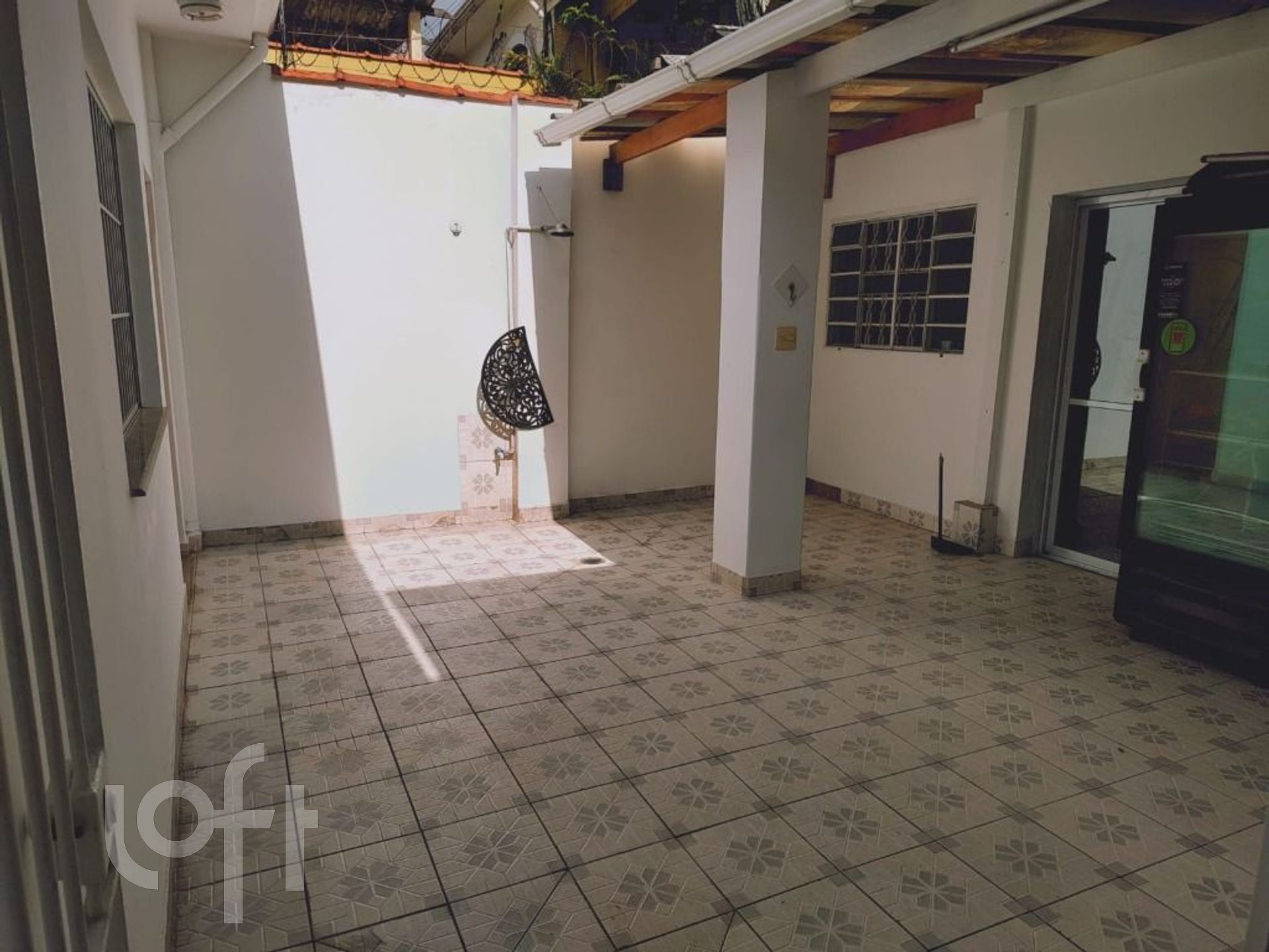 Casa à venda com 2 quartos, 350m² - Foto 4