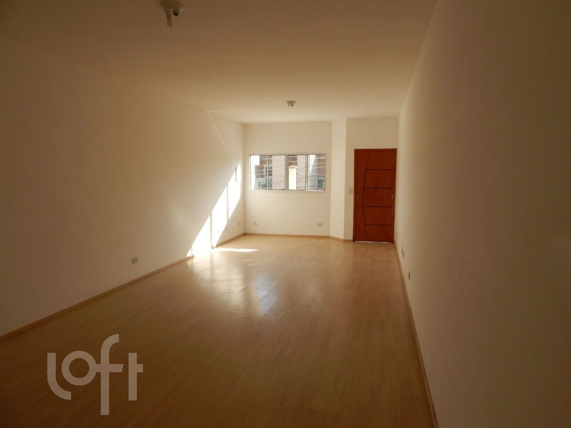 Casa à venda com 3 quartos, 300m² - Foto 1