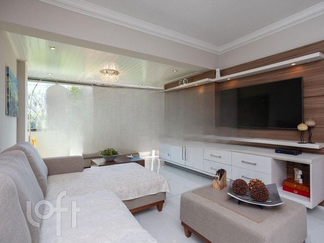 Apartamento com 123m², 3 dormitórios, 1 suíte, Vila Ipiranga em Porto Alegre