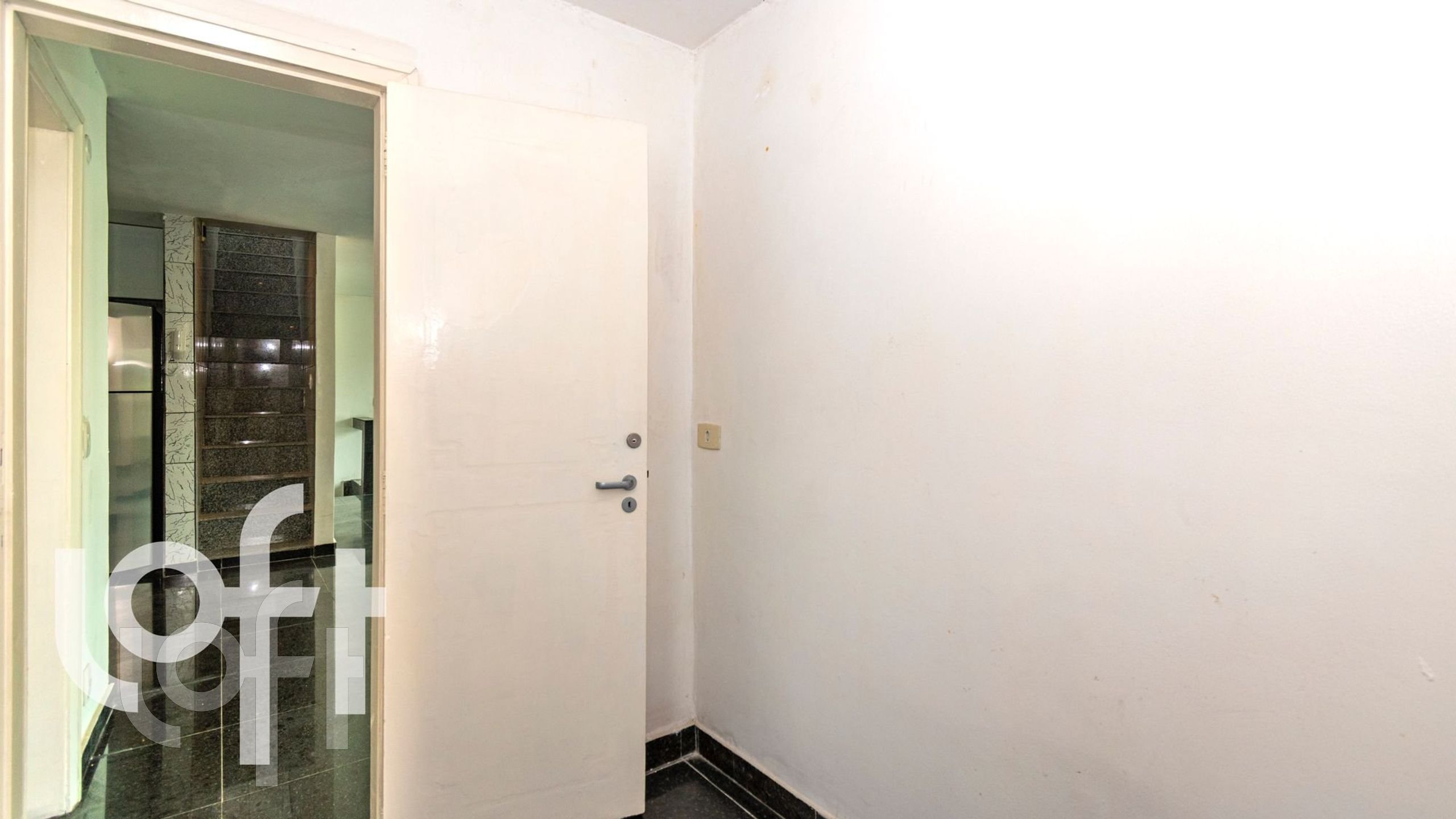 Apartamento à venda com 7 quartos, 360m² - Foto 6