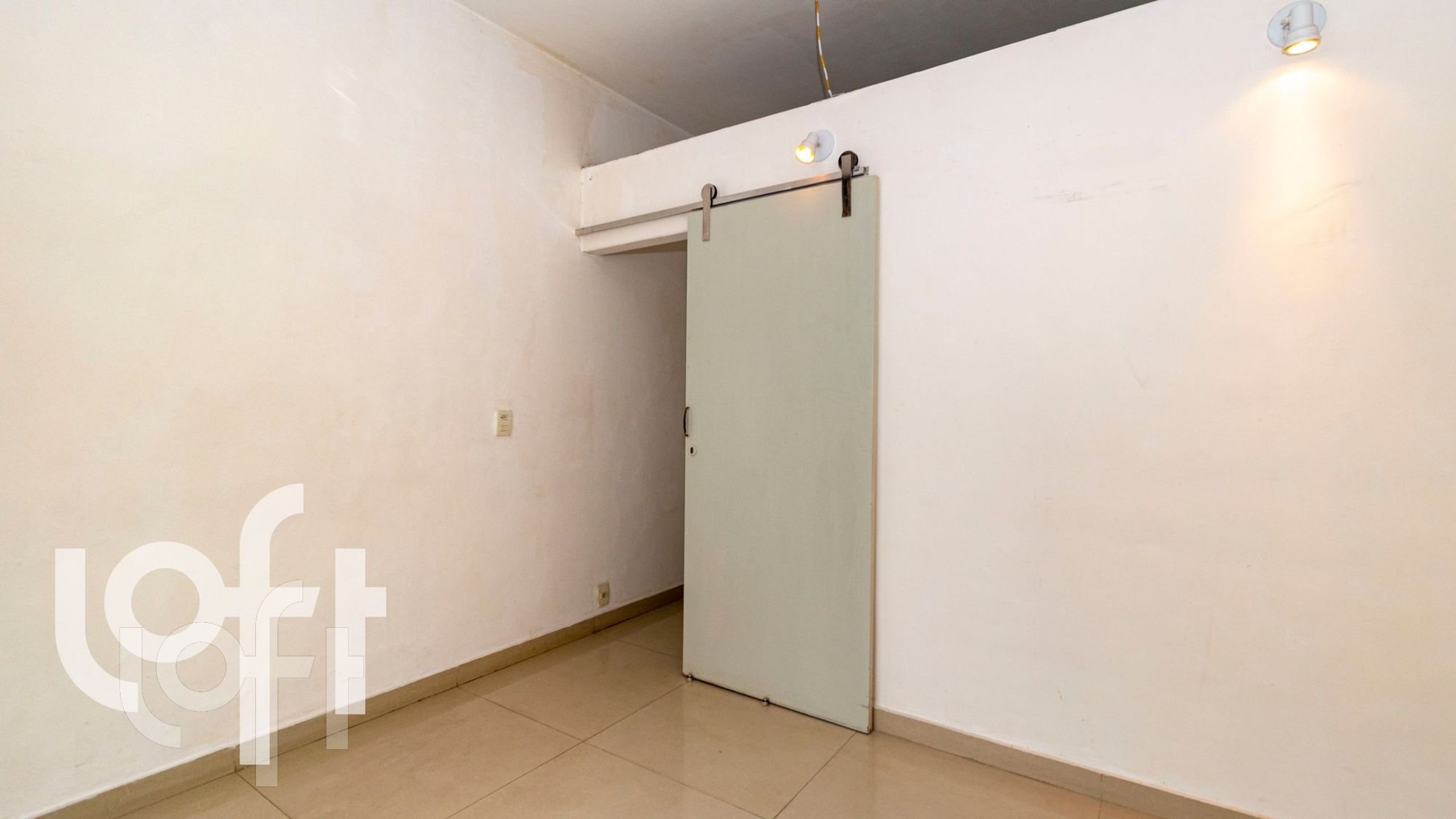 Apartamento à venda com 7 quartos, 360m² - Foto 17