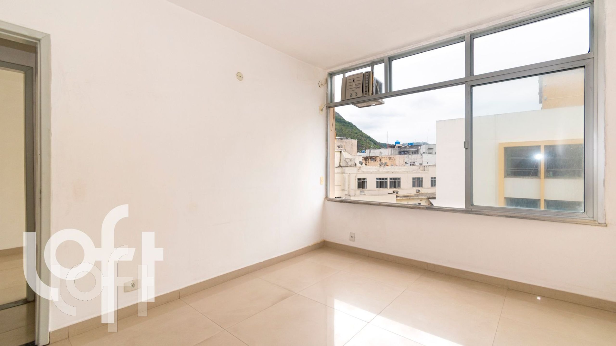 Apartamento à venda com 7 quartos, 360m² - Foto 25