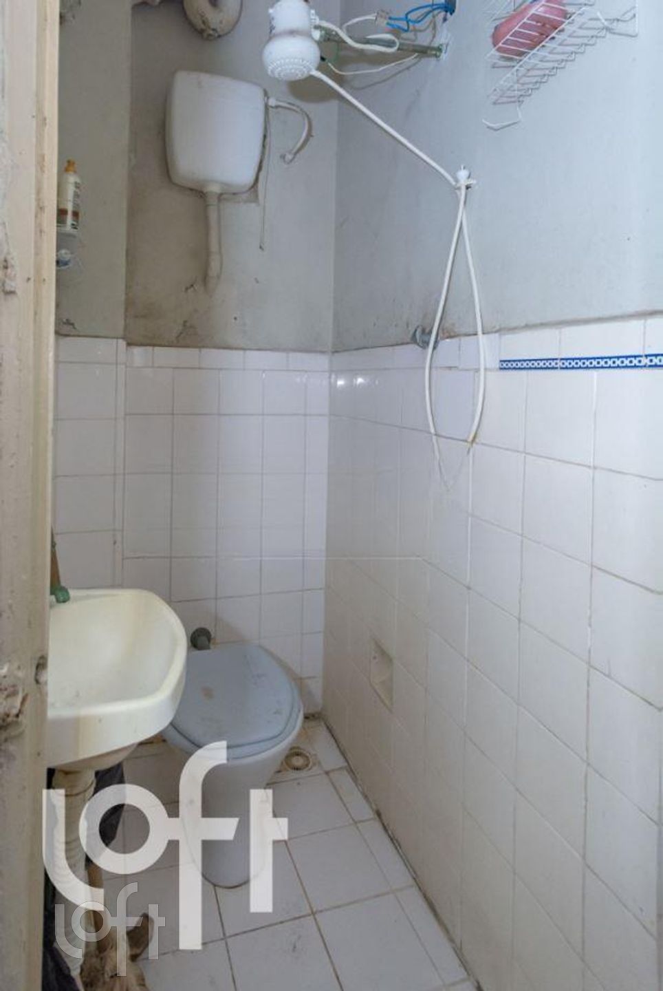 Apartamento à venda com 4 quartos, 188m² - Foto 2