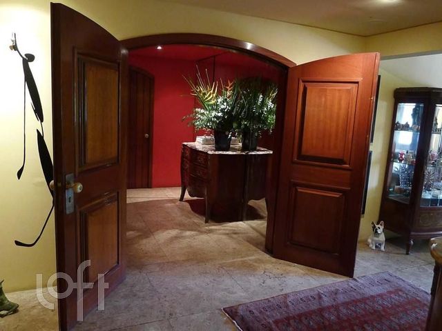 Apartamento com 556m², 4 dormitórios, 1 suíte, 2 vagas, Rio Branco em Porto Alegre