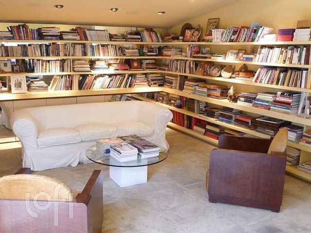 Apartamento com 556m², 4 dormitórios, 1 suíte, 2 vagas, Rio Branco em Porto Alegre